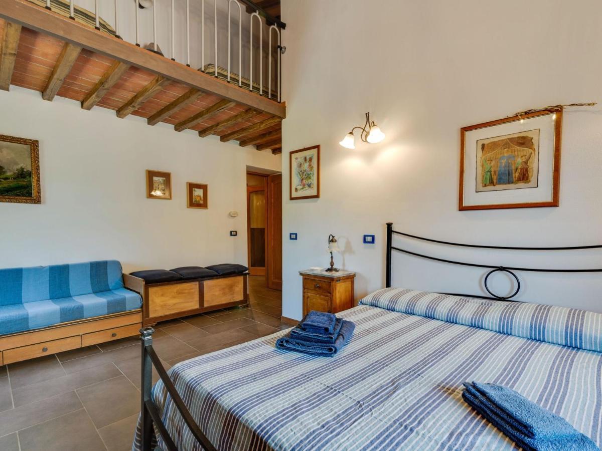 Tranquil Farmhouse in Terranova Bracciolini near Nightlife Penna Esterno foto