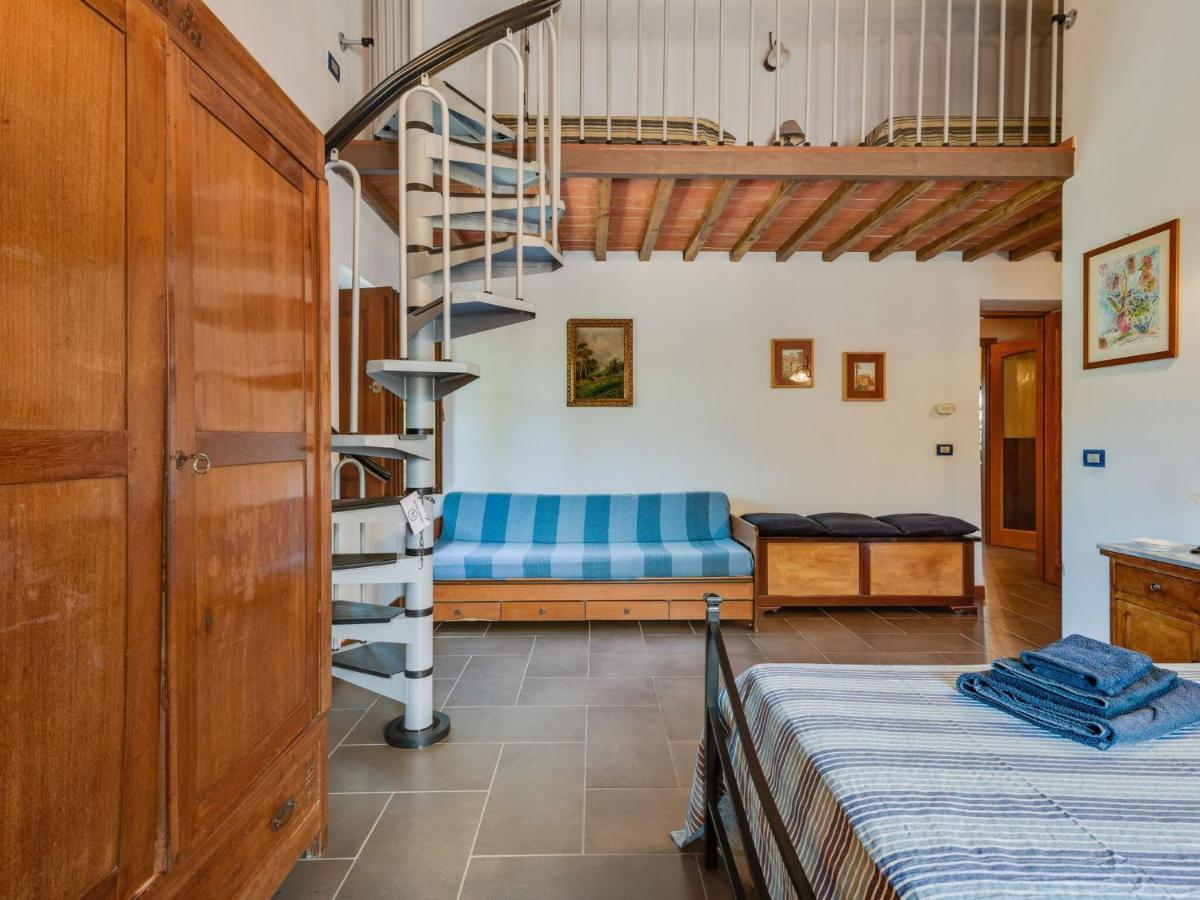 Tranquil Farmhouse in Terranova Bracciolini near Nightlife Penna Esterno foto