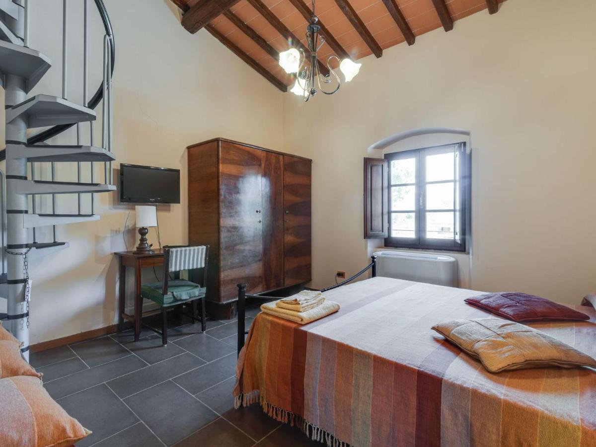 Tranquil Farmhouse in Terranova Bracciolini near Nightlife Penna Camera foto
