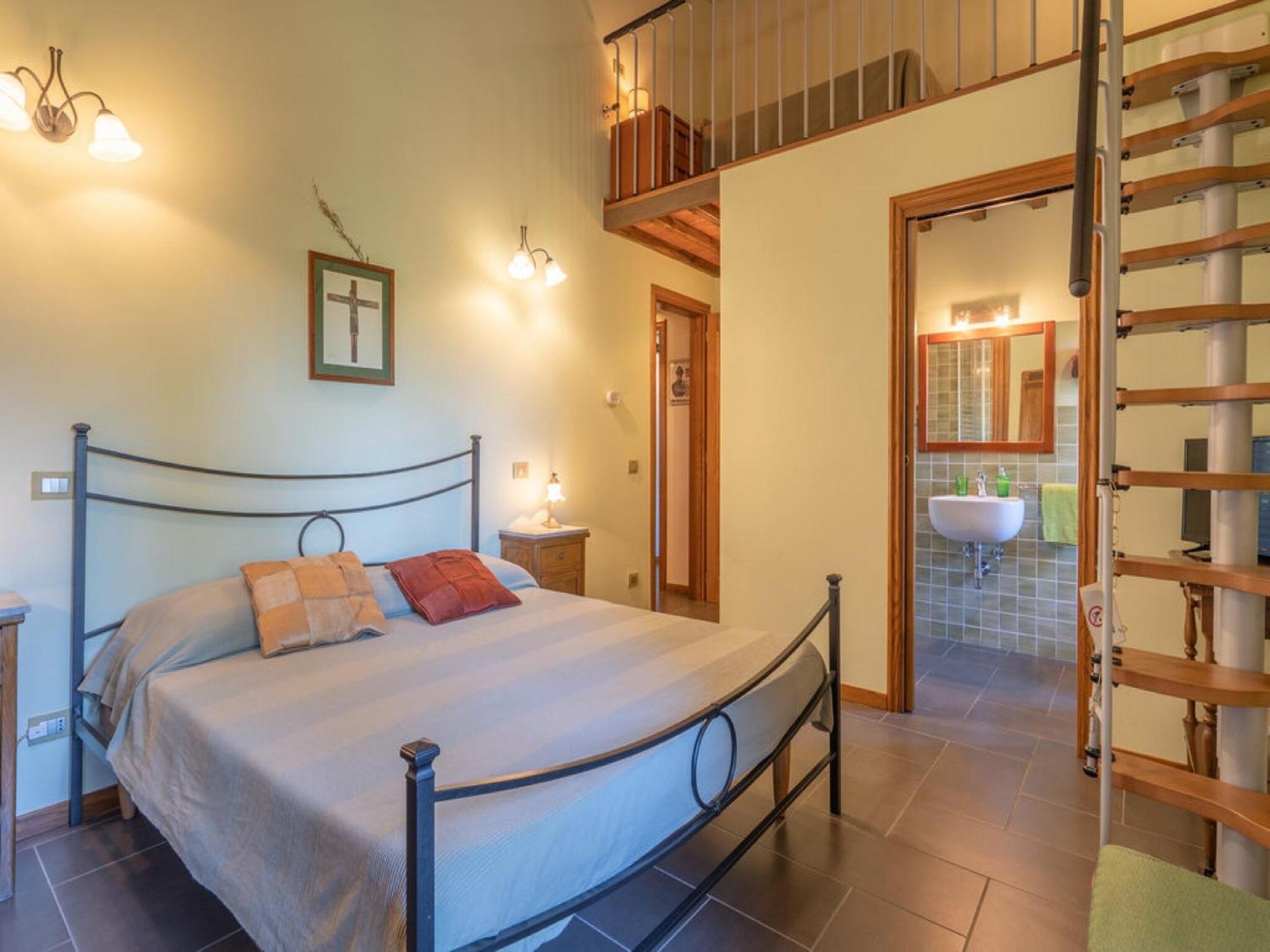 Tranquil Farmhouse in Terranova Bracciolini near Nightlife Penna Esterno foto